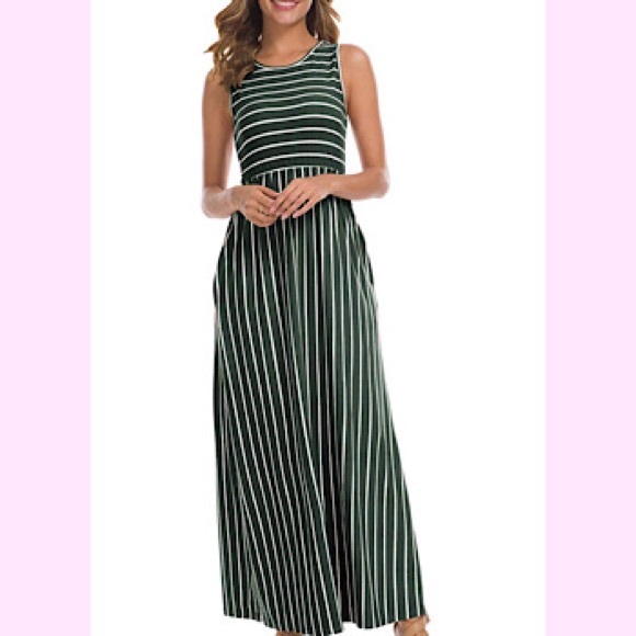 Dresses & Skirts - 🆕Sleeveless Striped Pockets Loose Maxi Dress